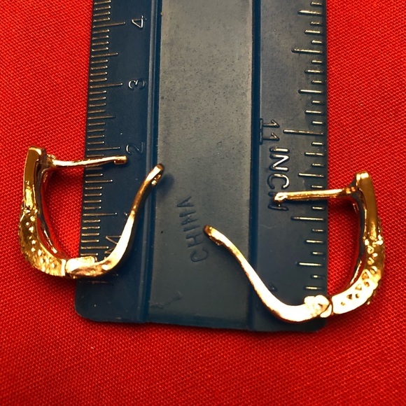 Leopard Rhinestone Rose Gold Hoop Earrings - Picture 3 of 10